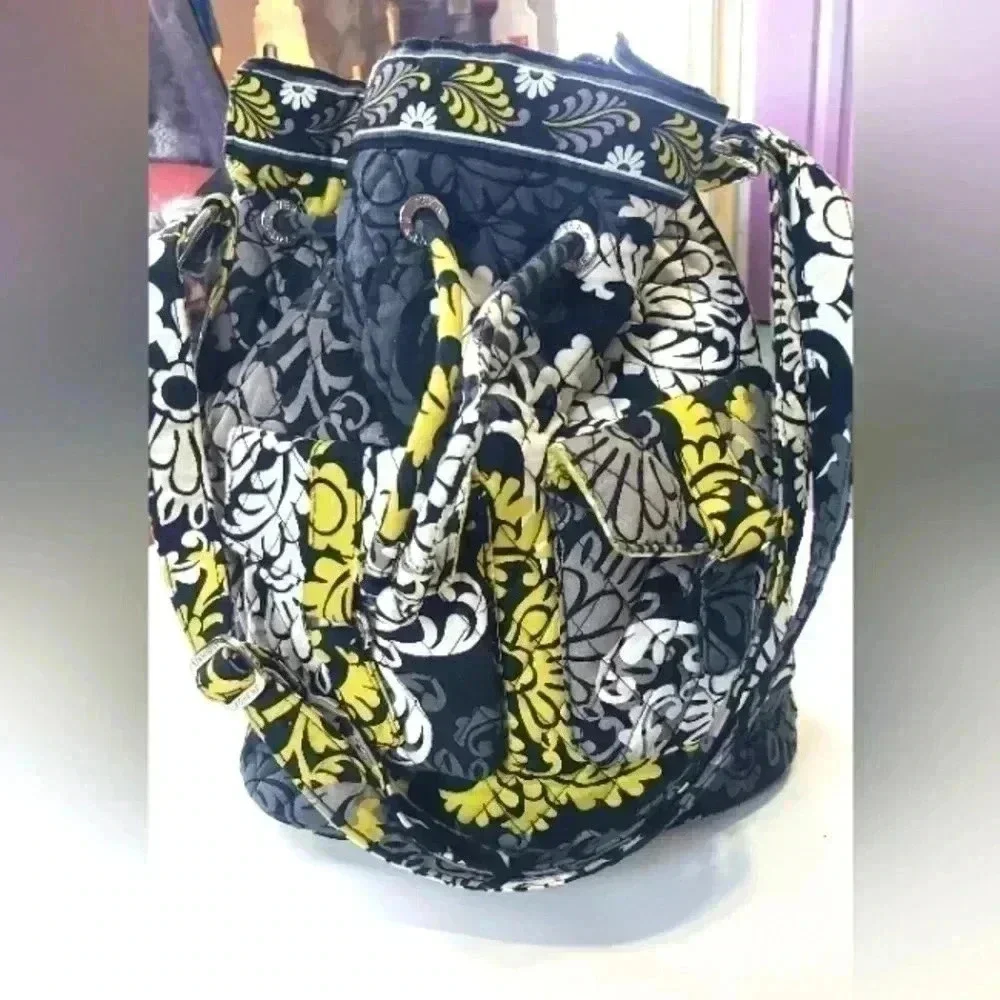 Vere Bradley tote bag like new yellow black